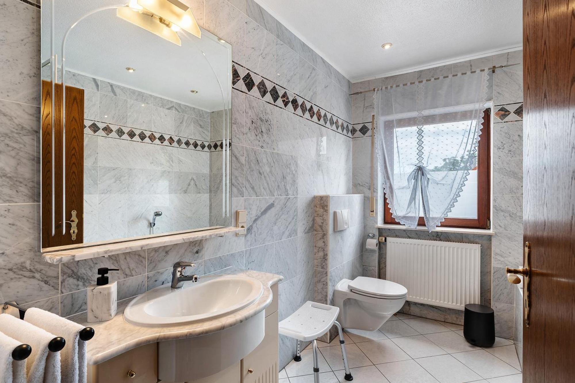 Ferienwohnung Serr Lauf エクステリア 写真